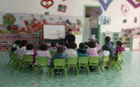 幼兒園保育員個人工作計劃