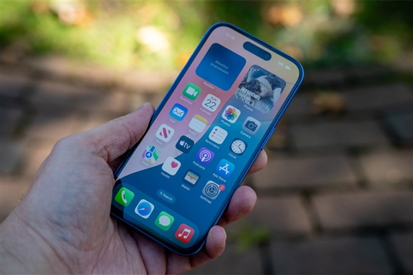 曝iPhone 17配備120Hz屏：但不支持自適應(yīng)刷新率