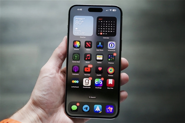 iPhone 17系列蘋果Logo下移！李楠表示無語