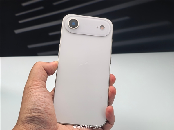 iPhone 17 Air新機(jī)模上手：蘋果史上薄手機(jī) 無(wú)SIM卡槽