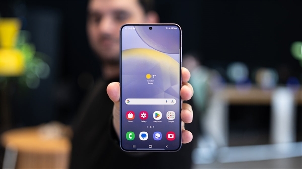 三星蘋(píng)果全面同步！Galaxy S26+被砍：超薄Edge取而代之