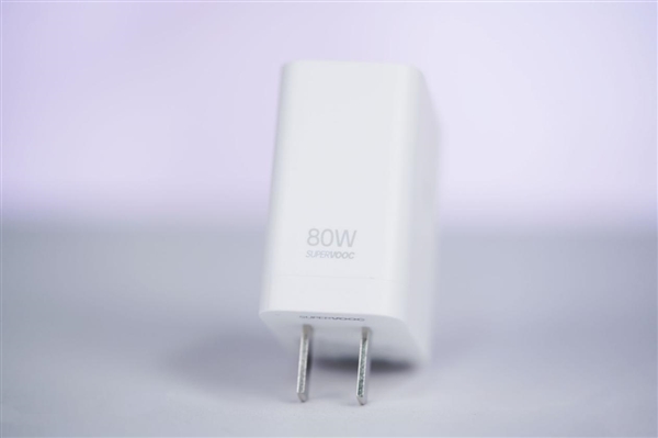 OPPO首款內(nèi)置風(fēng)扇手機(jī)！OPPO K13 Turbo Pro圖賞