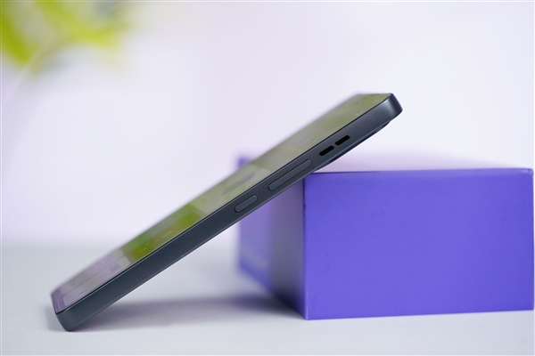 OPPO首款內(nèi)置風(fēng)扇手機(jī)！OPPO K13 Turbo Pro圖賞