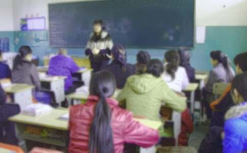六年級(jí)家長(zhǎng)會(huì)英語(yǔ)老師發(fā)言稿
